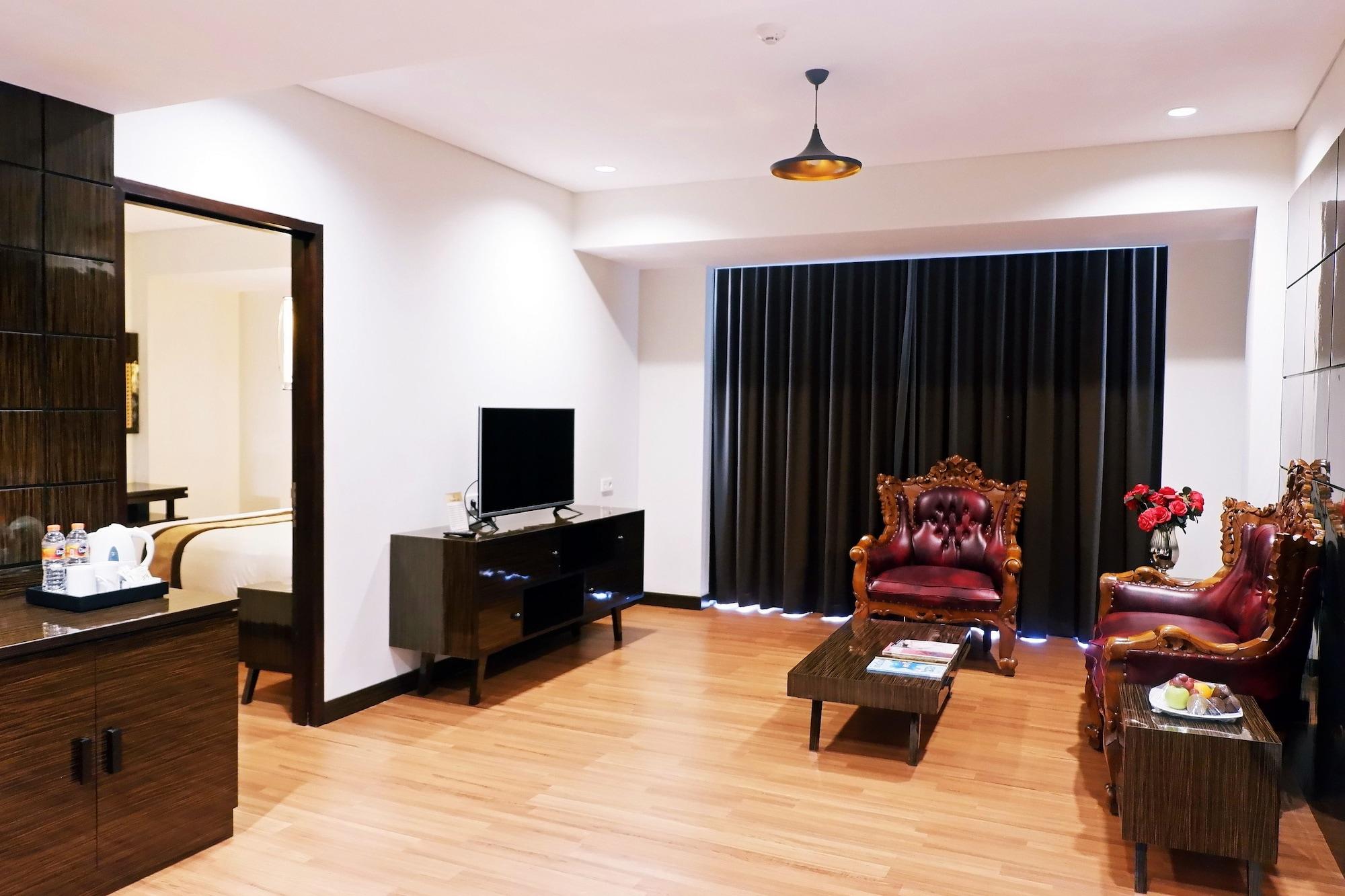 The Atrium Hotel & Resort Yogyakarta Melati Экстерьер фото