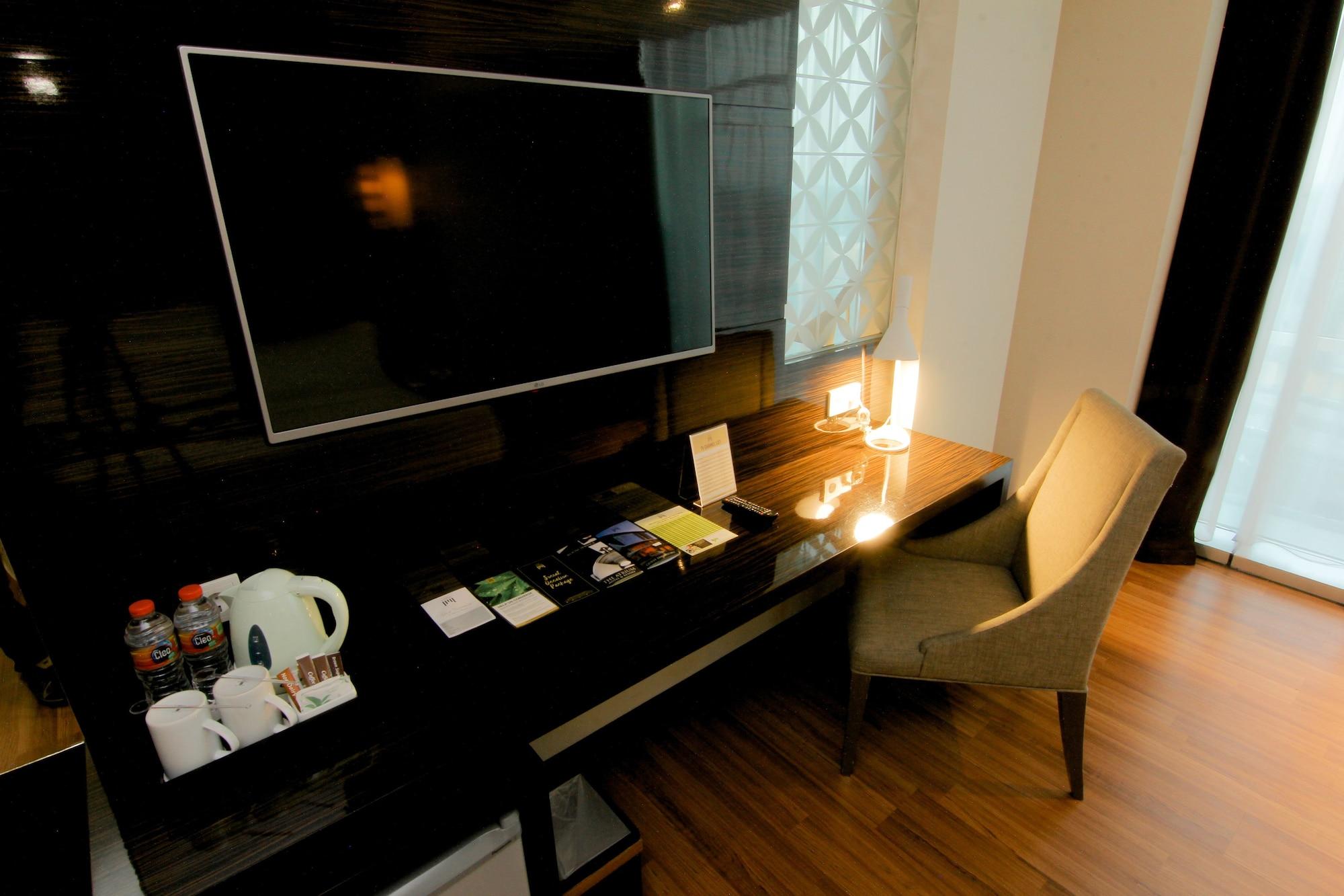 The Atrium Hotel & Resort Yogyakarta Melati Экстерьер фото
