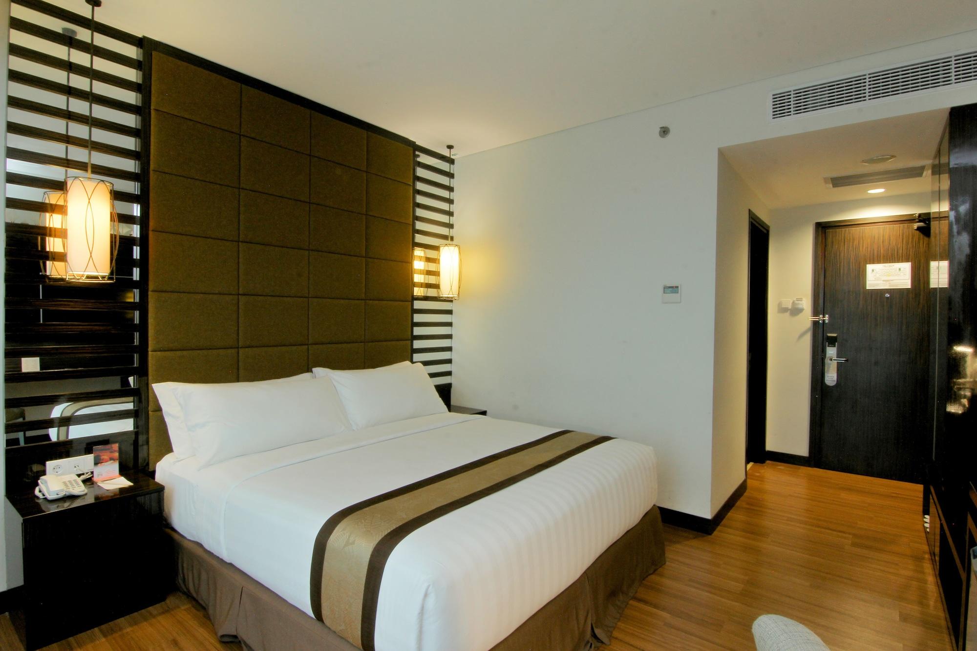 The Atrium Hotel & Resort Yogyakarta Melati Экстерьер фото
