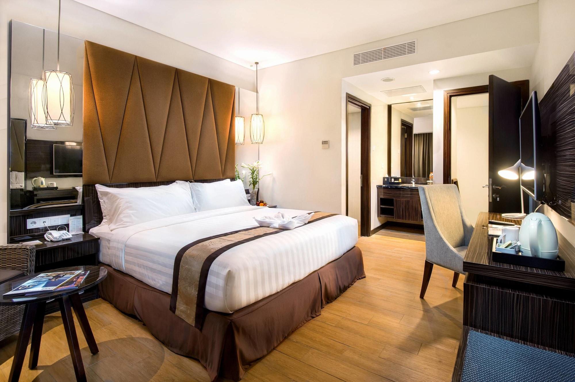 The Atrium Hotel & Resort Yogyakarta Melati Экстерьер фото