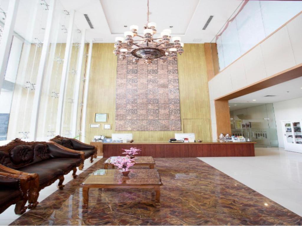The Atrium Hotel & Resort Yogyakarta Melati Экстерьер фото