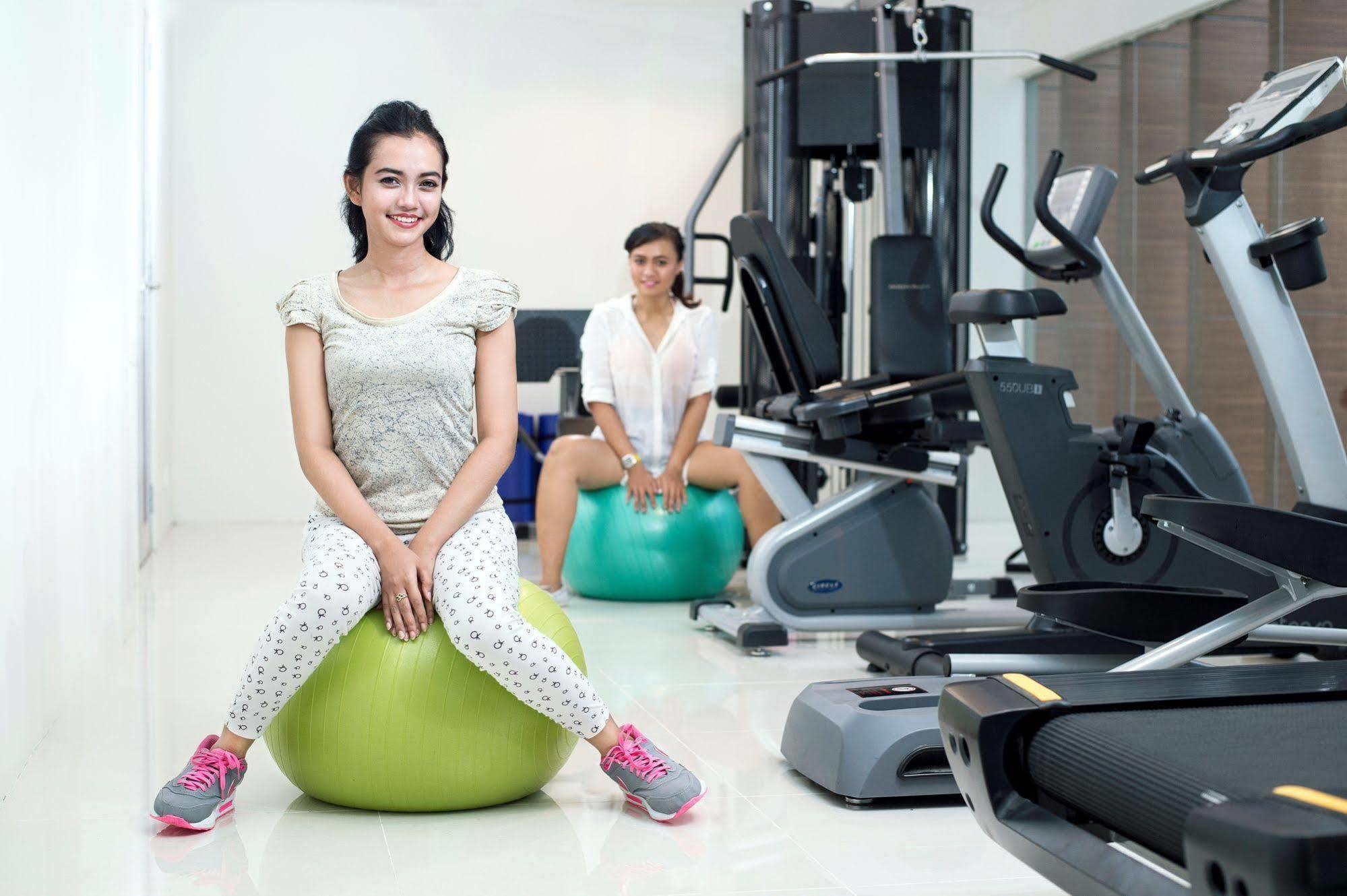 The Atrium Hotel & Resort Yogyakarta Melati Экстерьер фото